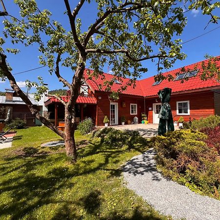 Privát Barborka Villa Óbeszterce Kültér fotó